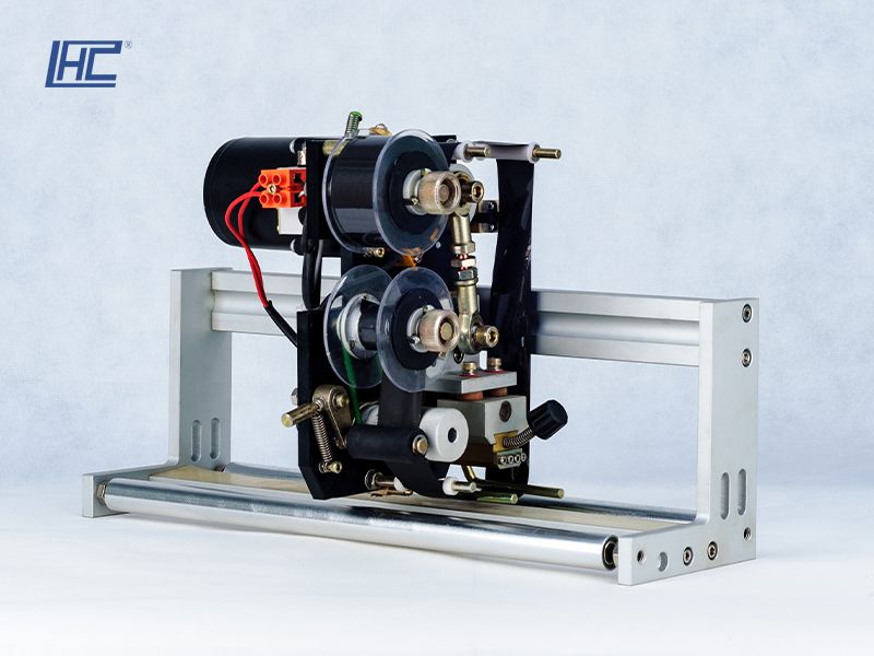Ribbon coding machine