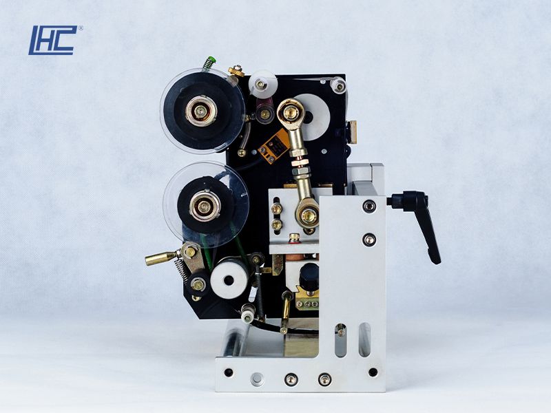 Ribbon coding machine